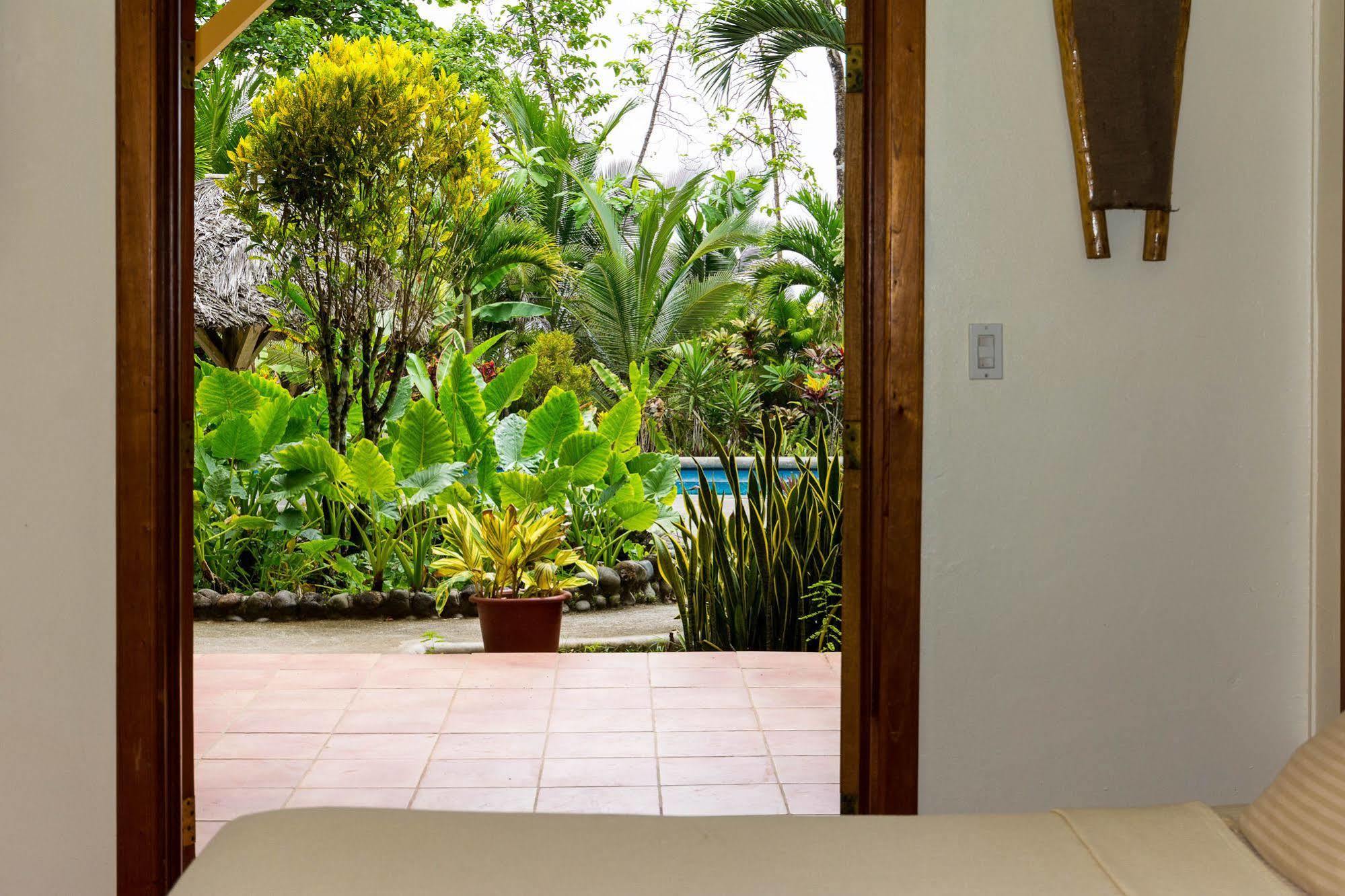 Bluff Beach Retreat Bocas del Toro Exterior foto